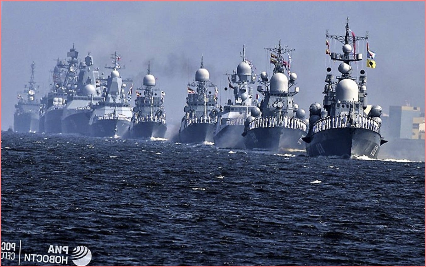 Адмиралтейство в Санкт-Петербурге Место базирования российского военно-морского флота Петербурга - статую