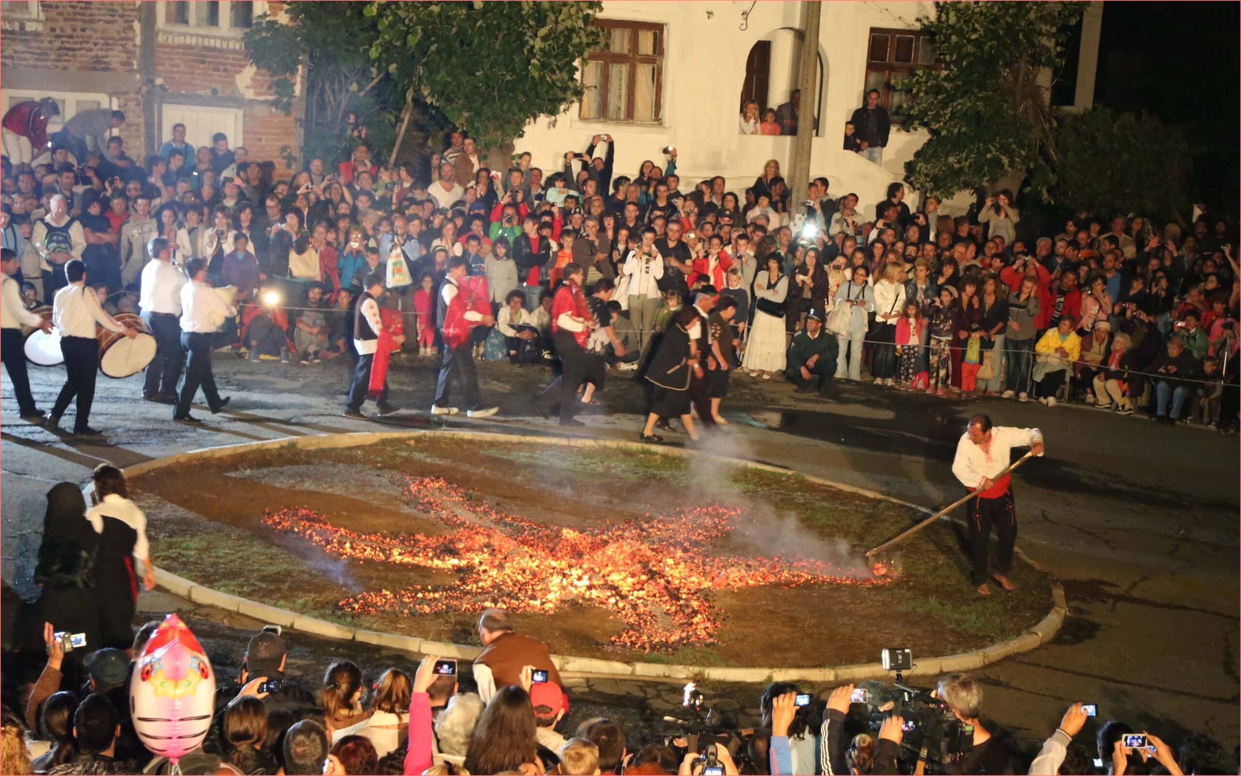 Фестивали в Болгарии традиций Болгарии,  Нестинарство