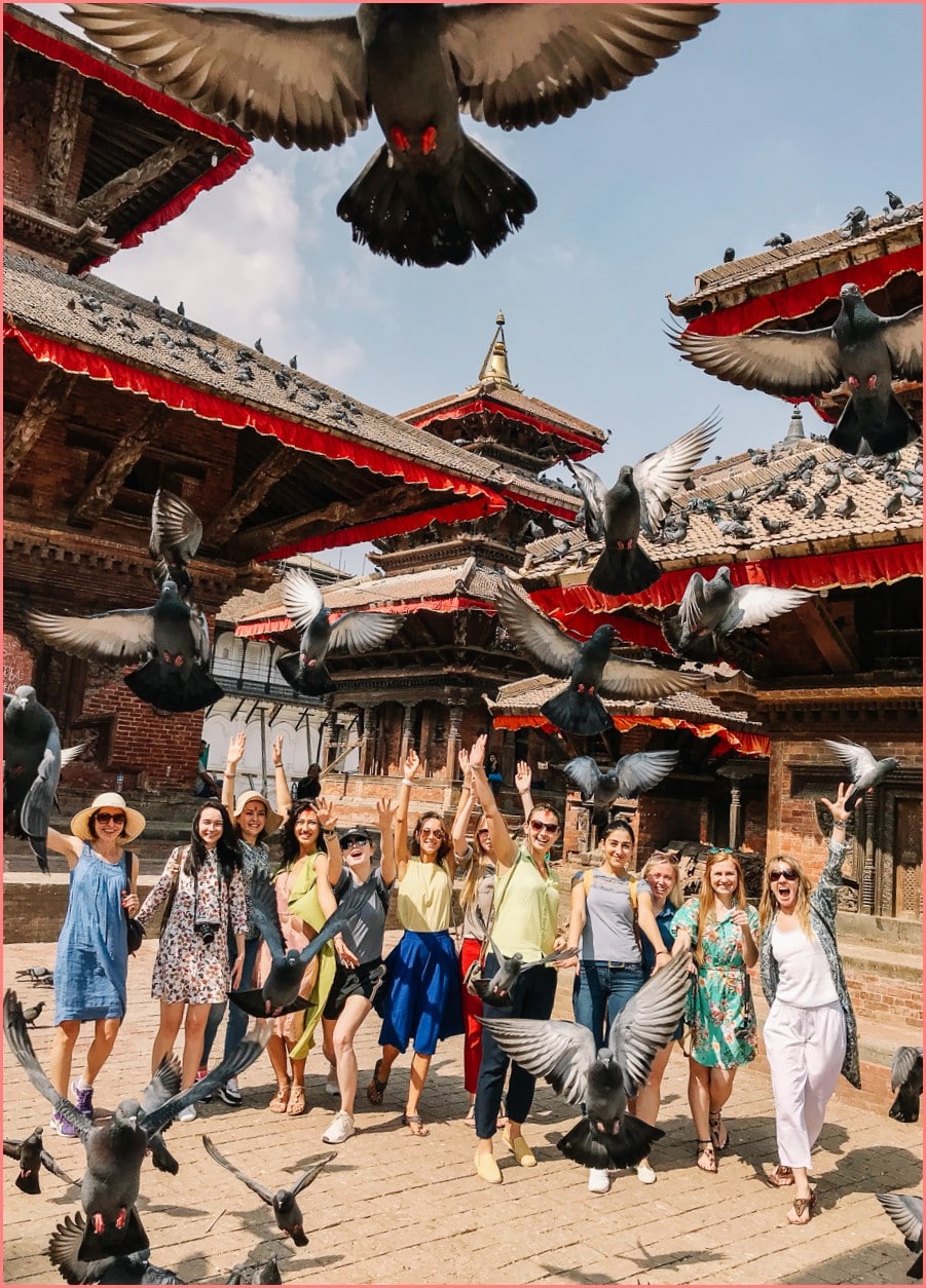 Не знаете, какие достопримечательности ждут вас в Катманду? Познакомиться с Непалом Храму обезьян